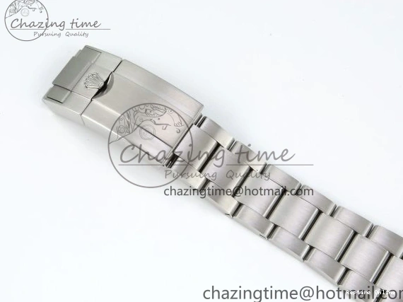 0507 Stylish Explorer II 42mm 226570 Black 904L SS C+F 1:1 Best Edition White Dial on Bracelet VR3285 CHS 1712